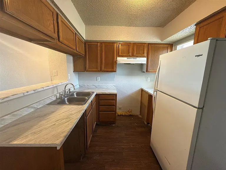 2250 Aspen Dr — Photo 5