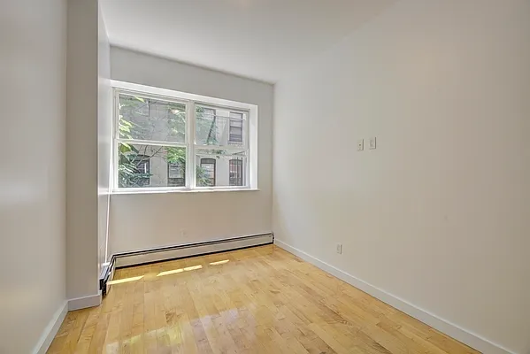 Rented by REAL New York | media 12