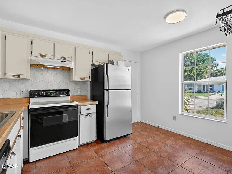 1133 Squirrel Nest Ln — Photo 12
