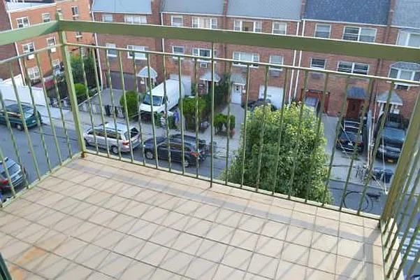 Rented by Dream Space Realty | media 31