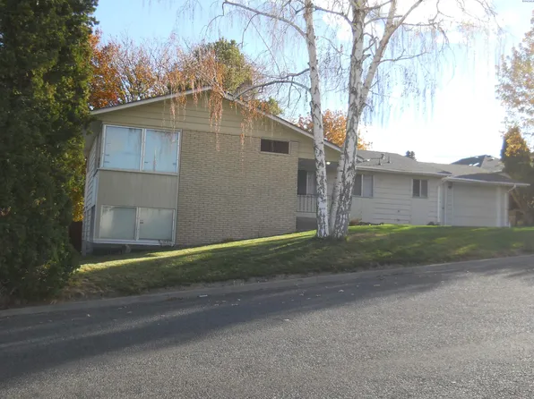 818 Terry St, Sunnyside, WA 98944