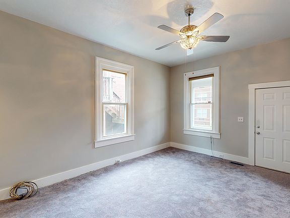 3rd image of 2411 Kenton St #1