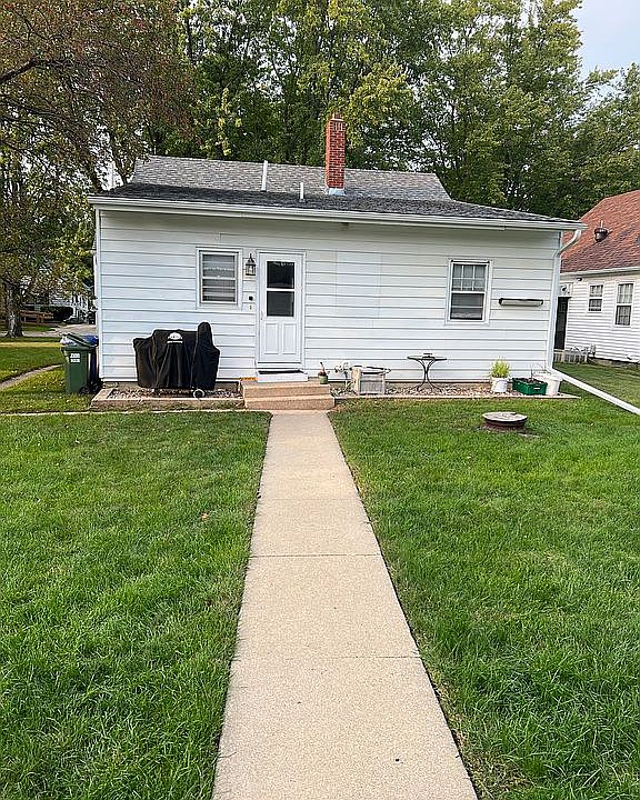 608 8th Ave, Charles City, IA 50616 Zillow