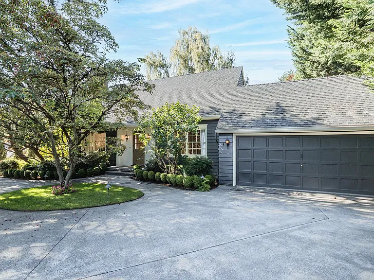 4527 SW 29th Ave — Photo 4
