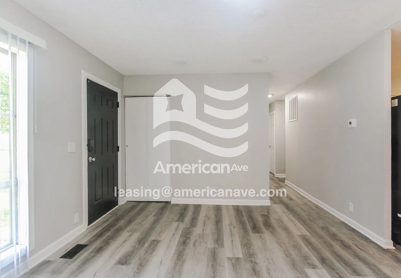 3 bed, 1.0 bath, 967 sqft, $1,197 — Photo 3