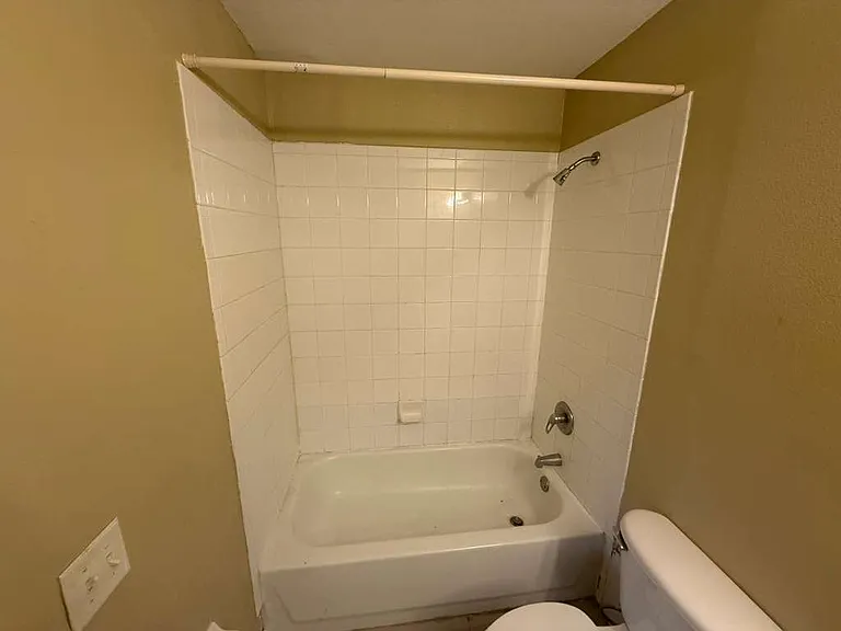 709 Orchid Dr #B — Photo 13