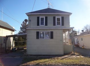 10 Anthony St, Alexandria Bay, NY 13607