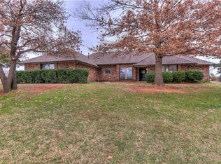 8424 Melanie Way, Edmond, OK 73025