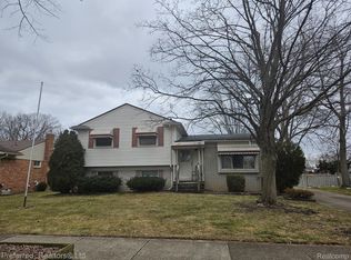 36510 Hees St, Livonia, MI 48150