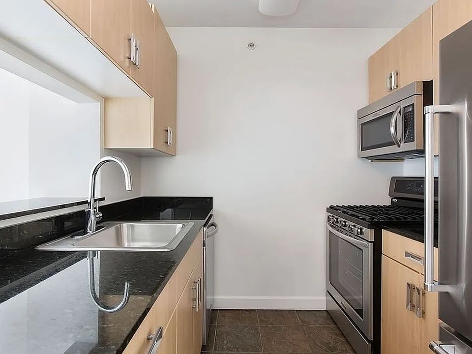 2nd image of 376 Broadway APT 7A