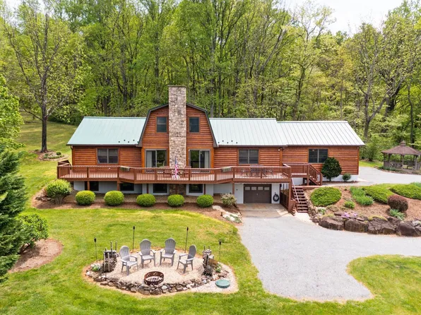 6 Old Orchard Ln, Roseland, VA 22967