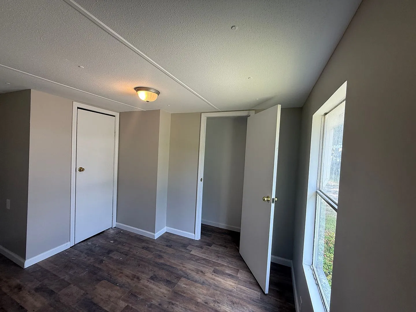 100 Mastin Lake Rd NE — Photo 2