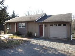 786 Gravel Pike, Palm, PA 18070