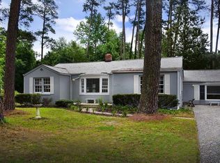 667 Rappahannock Dr, White Stone, VA 22578