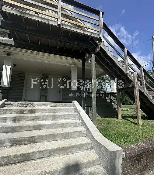 470 Sumner St #1 — Photo 1