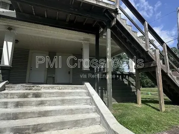 470 Sumner St APT 1, Akron, OH 44304