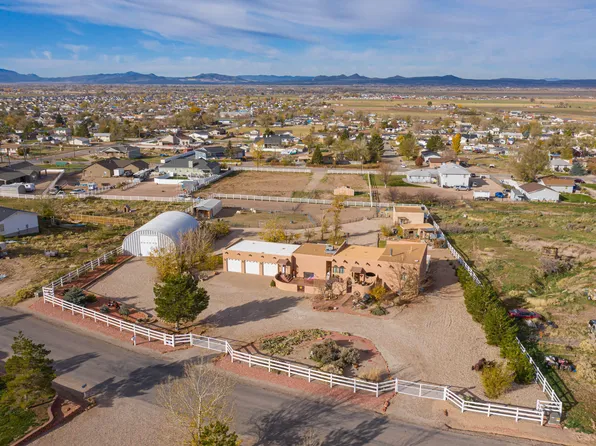 4865 N Horseshoe Dr, Enoch, UT 84721