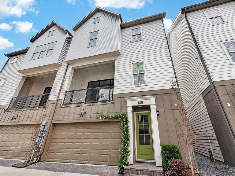 2218 Lou Ellen Ln #C — Photo 1