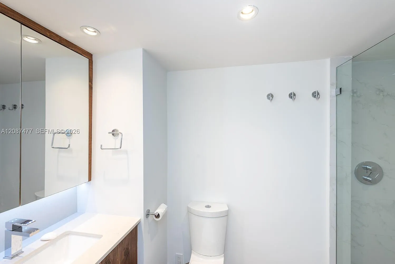2 bed, 1697 sqft, $6,150 — Photo 3