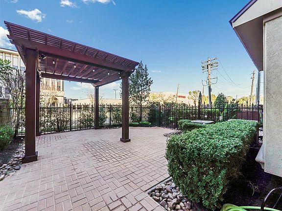 4th image of 12778 Yorkstone Drive