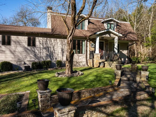 1004 Perkins Ln, Franklin, TN 37069