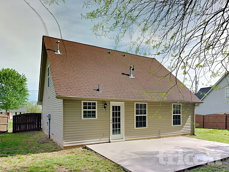141 Sara Cir — Photo 15