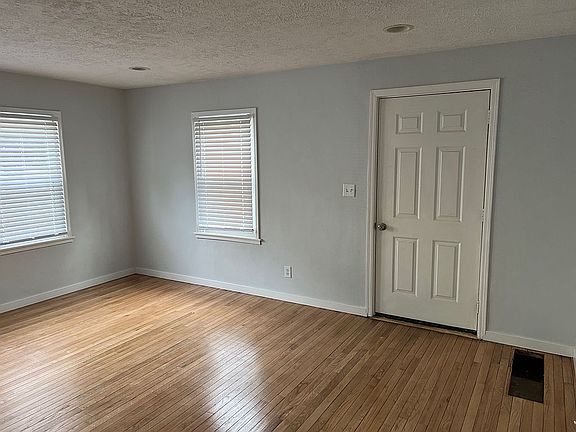 4th image of 1505 W Marlene Ave