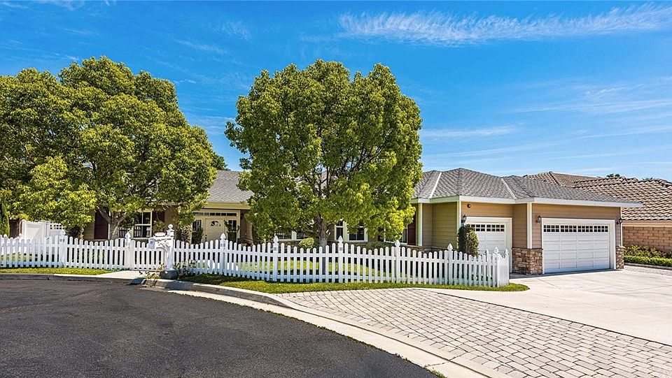 1st image of 1542 Oakhill Ct