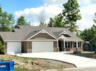 424 Ironwood Ln, Ossian, IN 46777