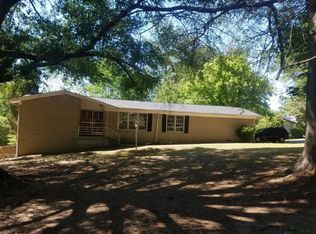 6735 Marlborough Cir S, Atlanta, GA 30349