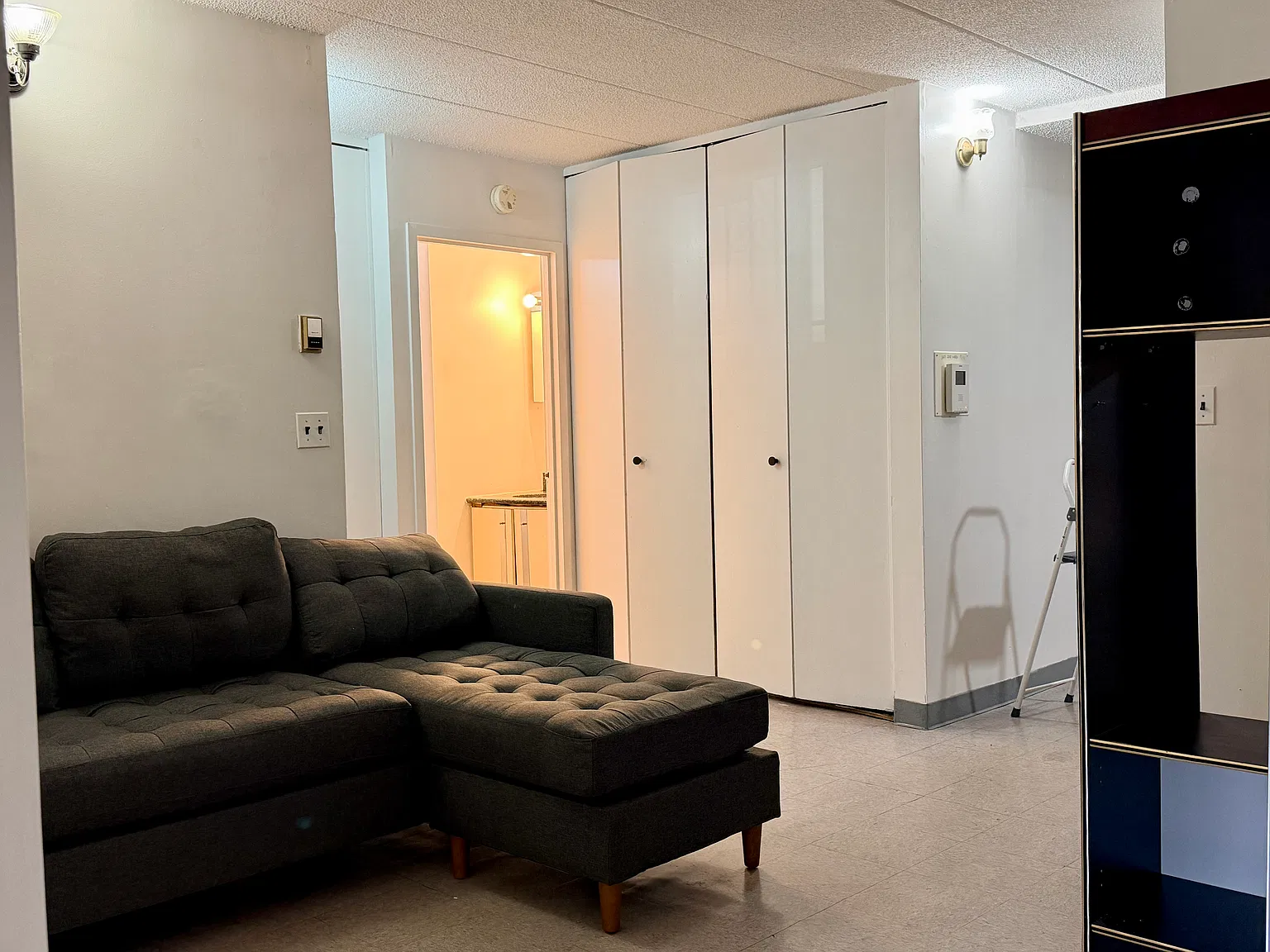 2 bed, 800 sqft, $2,500 — Photo 4