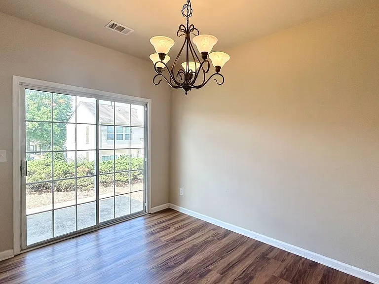933 Prestwyck Ct — Photo 8