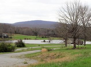 Vista Cir, Crossville, TN 38555