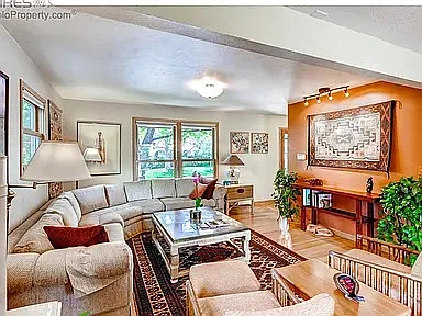 1872 Del Rosa Ct — Photo 24