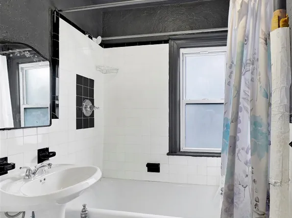 1743 East 33rd Street image 23 of 34