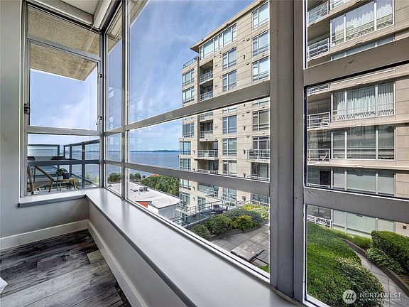 3rd image of 2929 1st Ave #816