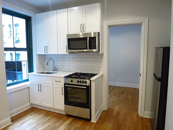 2nd image of 528 E 79th St APT 3F