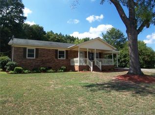 103 Leslie Dr, Asheville, NC 28806
