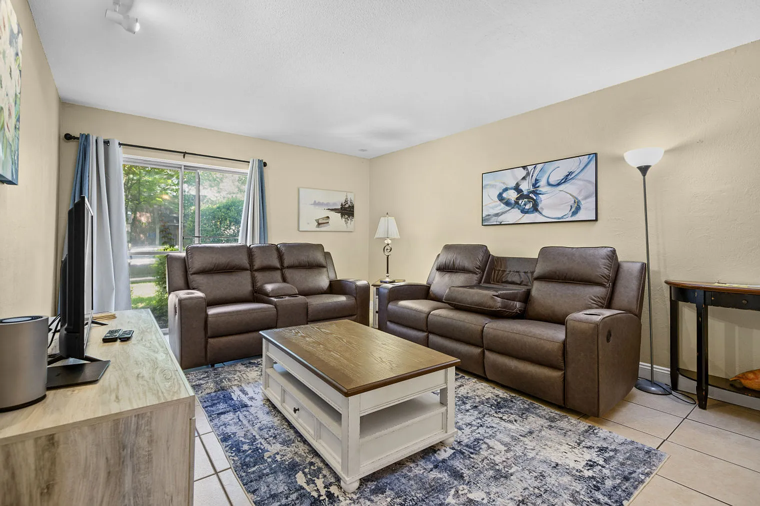 2 bed, 1.0 bath, $3,385 — Photo 1