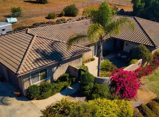 29725 Margale Ln, Vista, CA 92084