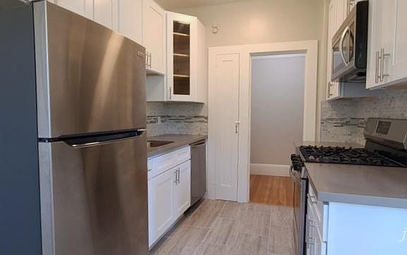 2nd image of 1 Fair Oaks St APT 5