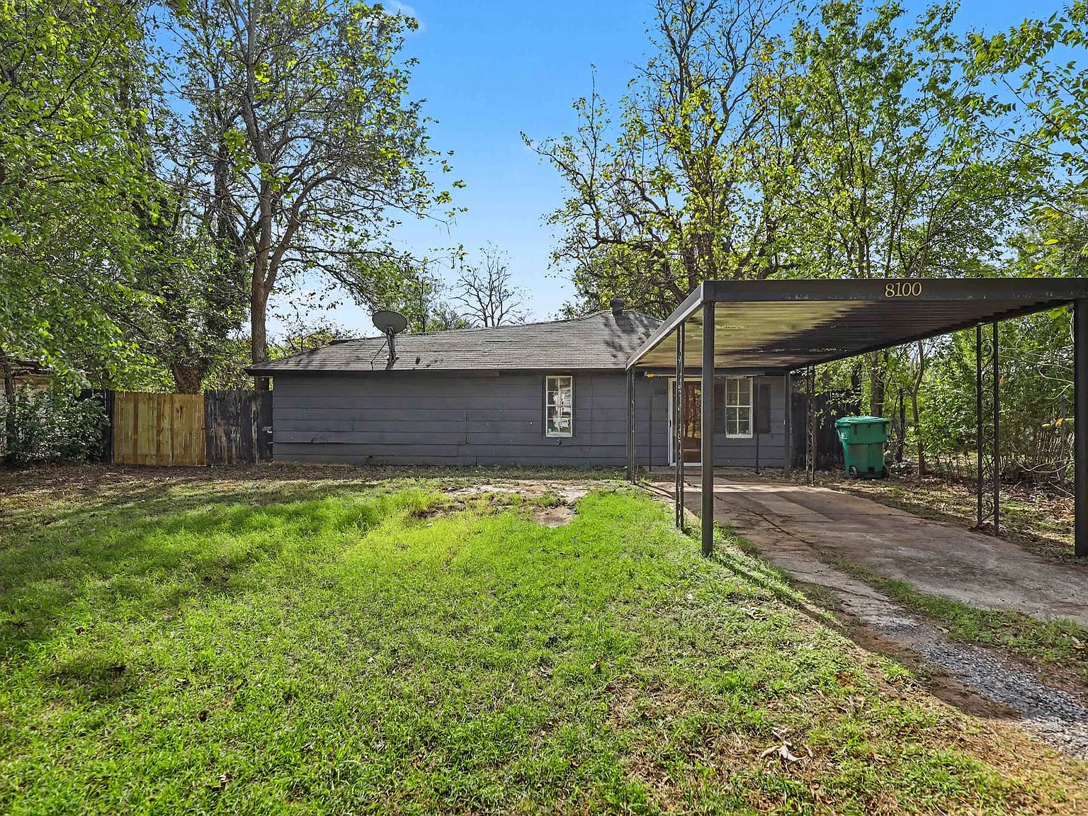 3 bed, 1437 sqft, $1,350 — Photo 1
