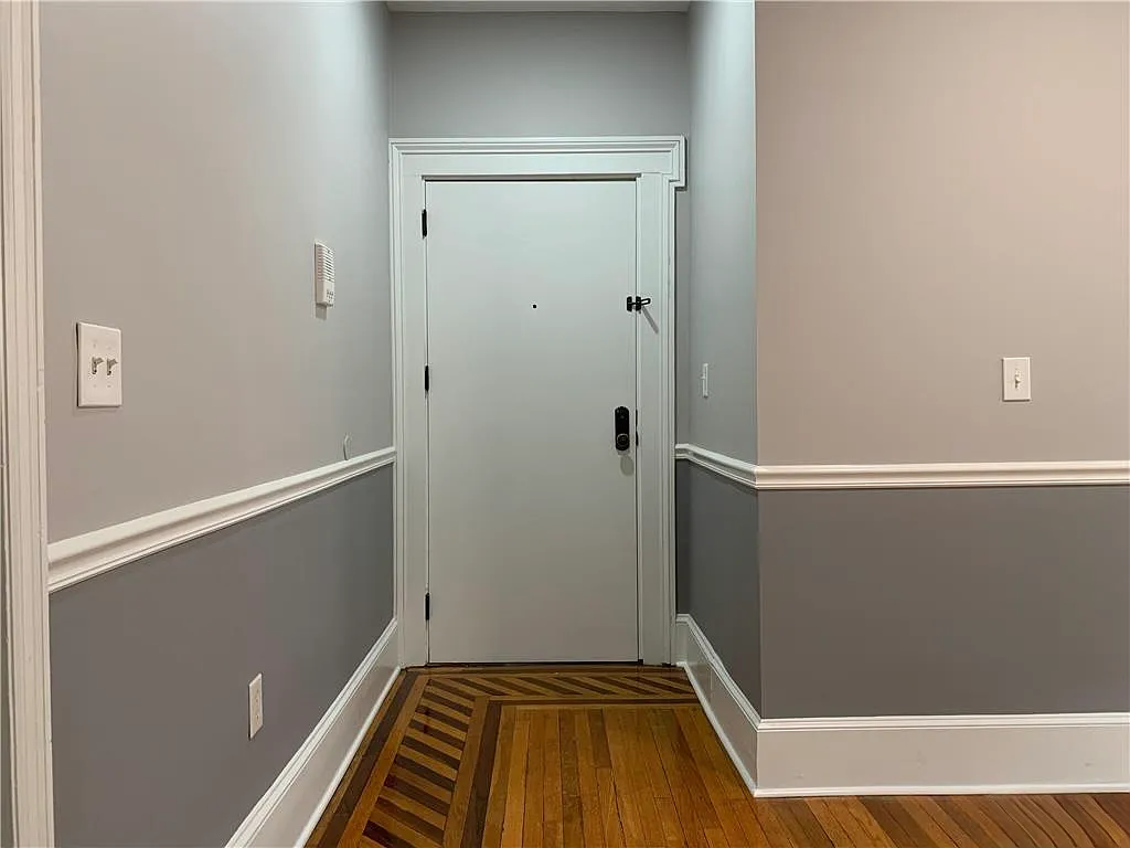 1 bed, 1.0 bath, 700 sqft, $1,550 — Photo 2