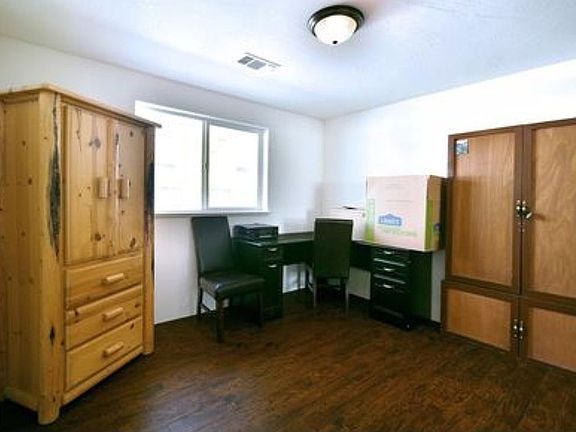 5th image of 922 Brandi Way