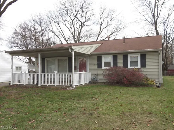 1724 Holland Ct SW, Canton, OH 44706