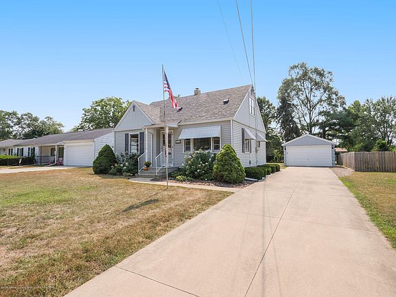 3rd image of 528 Jean Ln