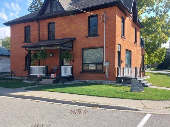 4 Cambria St, Stratford, ON N5A 1G4