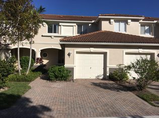 2153 Oakmont Dr, Riviera Beach, FL 33404