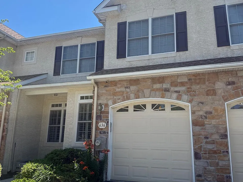 636 Greycliffe Ln