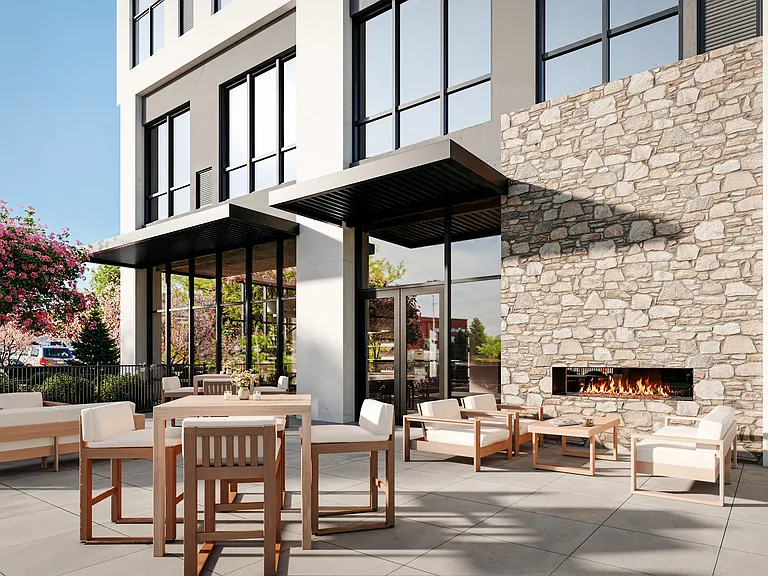 MONARQ — Photo 3